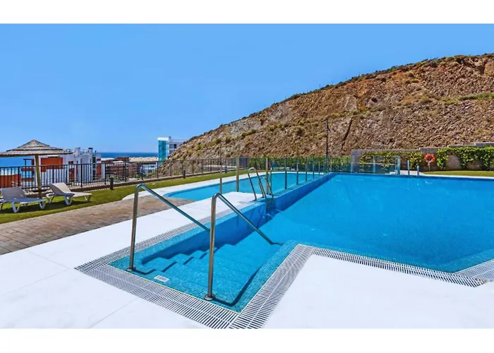 Sunny Pearl Apartment